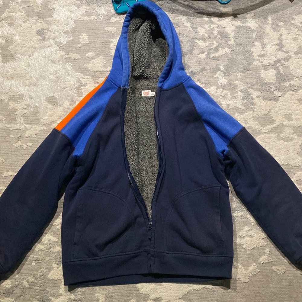 Used warm hoodie size 14-16 with zipper